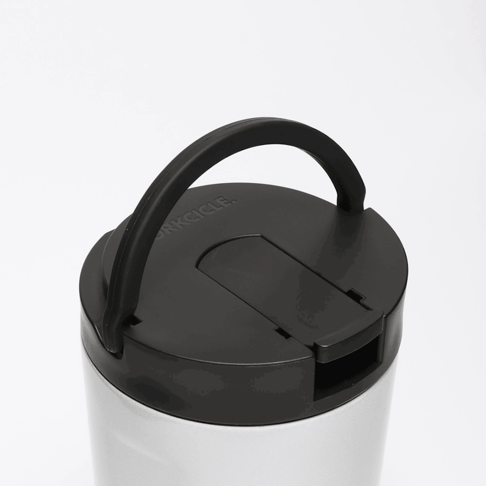 disney-kids-cup-i8 Kids_Cup_28_0906b7b6-4acf-4cb6-8c0d-d15f57c40b85.gif
