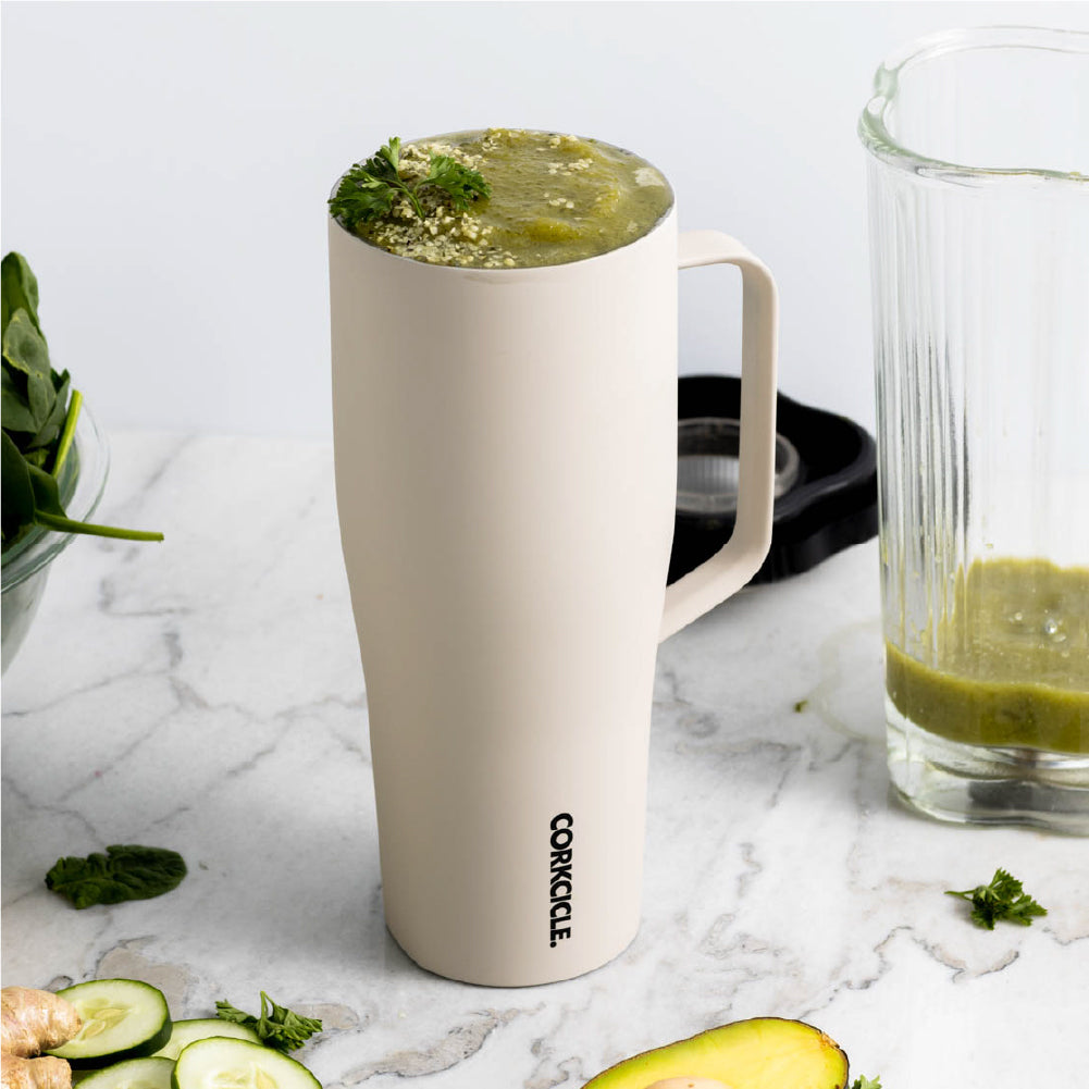 cold-cup-xl-h0 588f4a27c4cf--2230CLT-lifestyle.jpg